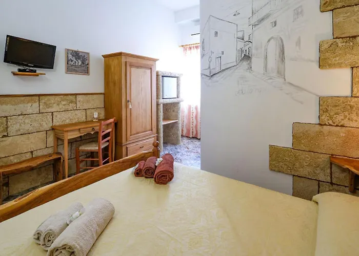 Antico Borgo Marchese 4*