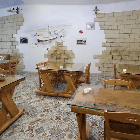 לינה וארוחת בוקר Antico Borgo Marchese 4*