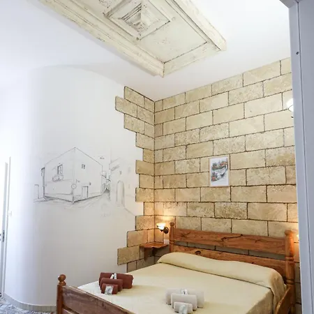 Antico Borgo Marchese לינה וארוחת בוקר 4*