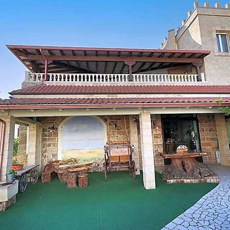 Bed and Breakfast Antico Borgo Marchese 4*