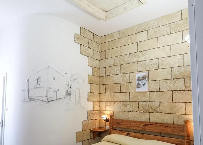 Antico Borgo Marchese Bed & Breakfast 4*